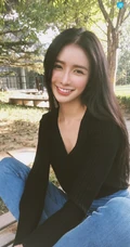 蔡卓宜紧身牛仔裤系列显气质匀称身形曲线生活照写真图片