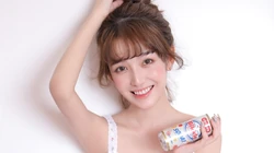 笑容甜美，肤白貌美少女萝莉可爱十足高清私房壁纸图片