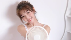 笑容甜美，肤白貌美少女萝莉可爱十足高清私房壁纸图片