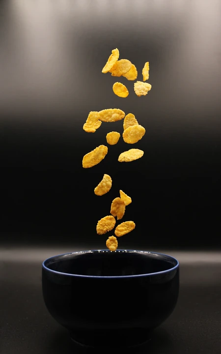 停留在空中的麦片 杯子创意动态摄影手机壁纸图片