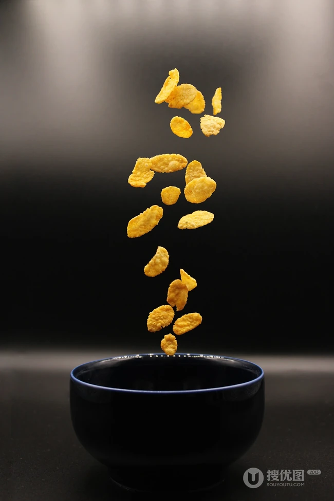 停留在空中的麦片 杯子创意动态摄影手机壁纸图片