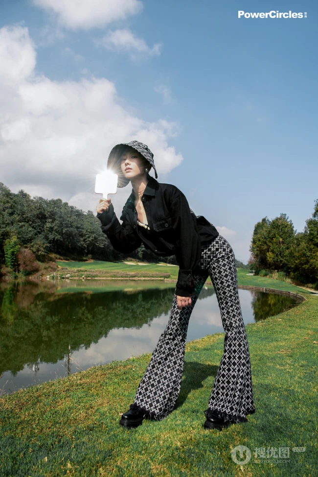 女生宣璐气质优雅户外森系柔美时尚动人写真照片