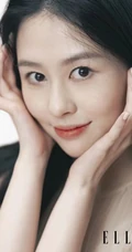 邱淑贞女儿沈月ELLE杂志最新写真，笑容甜美，可爱动人