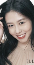 邱淑贞女儿沈月ELLE杂志最新写真，笑容甜美，可爱动人