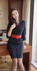 长发气质微胖身材凹凸有致女生郑颖姗气质深袜空乘制服办公室写真图片