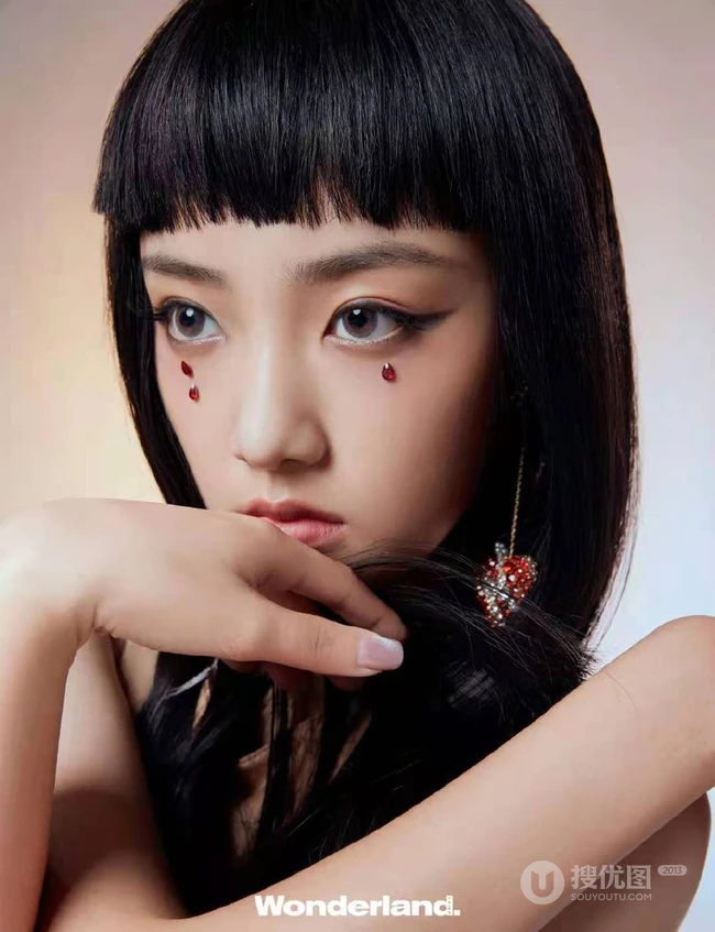 黑龙江籍舞蹈生少女吴佳怡齐刘海发型清新清新写真美照