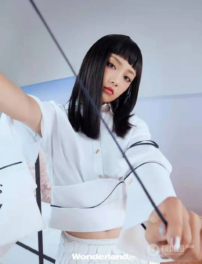 黑龙江籍舞蹈生少女吴佳怡齐刘海发型清新清新写真美照
