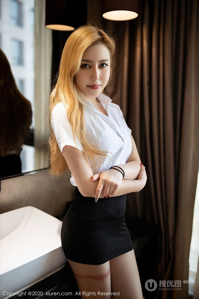 气质时尚染发女生小秘书徐安冉miki白衫黑裙妩媚动人线条感线条袜装写真照