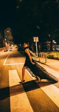 赵子琪黑色开衩长裙典雅大气气质港风街拍夜拍写真图片