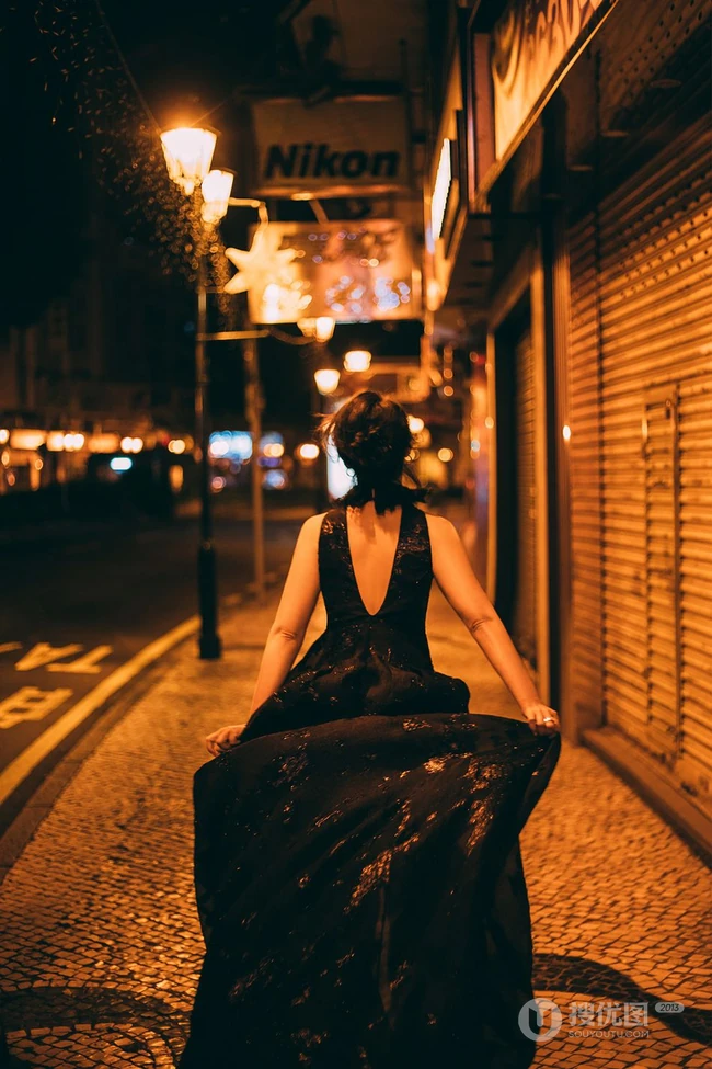 赵子琪黑色开衩长裙典雅大气气质港风街拍夜拍写真图片