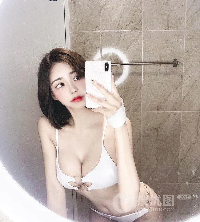 动人的齐肩遮耳微卷短发漂亮少女清新动人生活照写真图片参考 第15张