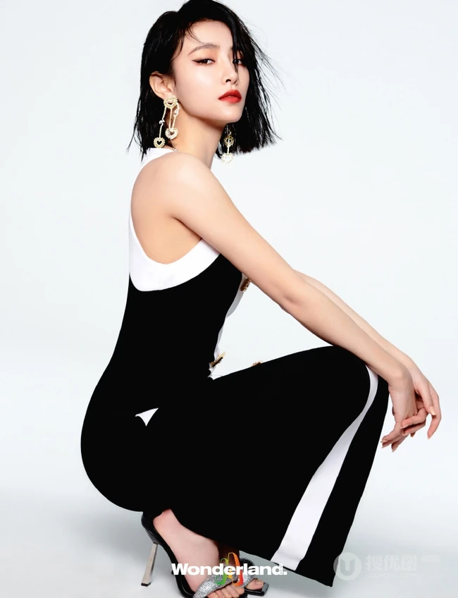 许佳琪气质时尚湿发发型拍摄杂志写真美照