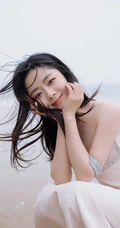 谭松韵气质仙气白色礼裙长裙海边浪漫写真美照