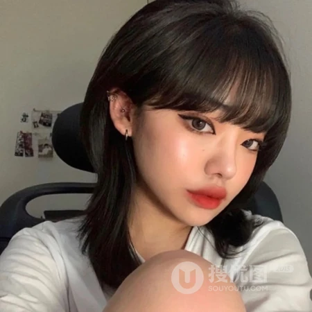 12张时尚靓丽的90后女生真人网图女生微信头像图片