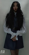 油画少女的静谧时光，关晓彤暗黑公主风格杂志写真图片
