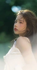嘴唇微翘娇小可人精选少女林木婷子清纯唯美户外森系复古色写真照片