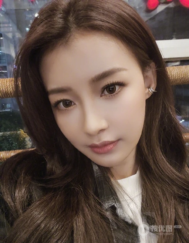女生孙怡微博可爱俏皮写真生活照图集欣赏