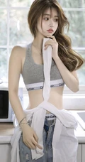 身材好颜值高的紧身运动背心牛仔裤靓丽少女厨房一角气质私拍写真照