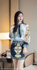 容颜娇美，肌肤如玉女生嫩模Vanessa刺绣风紧身包臀裙袜装气质室内写真套图
