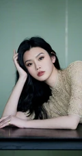 奚梦瑶暖暖米色蕾丝束腰连衣长裙气质如兰更衣室写真美照