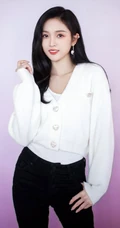 吴宣仪玩小孩积木可爱动人12连拍生活随拍写真美照
