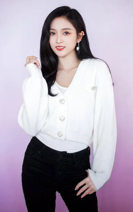吴宣仪玩小孩积木可爱动人12连拍生活随拍写真美照