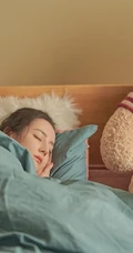 迪丽热巴最美表演剧照图片，演绎无声女孩，精心奔赴一次暗恋之约