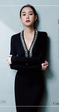 桐谷美玲2021最新杂志期刊写真，大背梳发型尽显轻熟气质