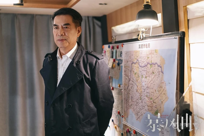 《暴风眼》今晚开播，杨幂，张彬彬等全明星阵容宣传海报图片