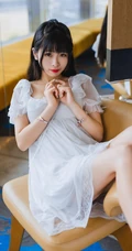 这是二次元穿越过来的妹子吗？可爱气质超甜少女精选室内写真图集