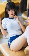 这是二次元穿越过来的妹子吗？可爱气质超甜少女精选室内写真图集
