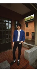 王一博化身宫廷小王子气质不凡街拍写真照片