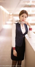 好美的空乘小姐姐，高颜值气质女生梦梵空姐制服装蕾袜装尽显婀娜身段写真图集