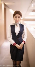 好美的空乘小姐姐，高颜值气质女生梦梵空姐制服装蕾袜装尽显婀娜身段写真图集