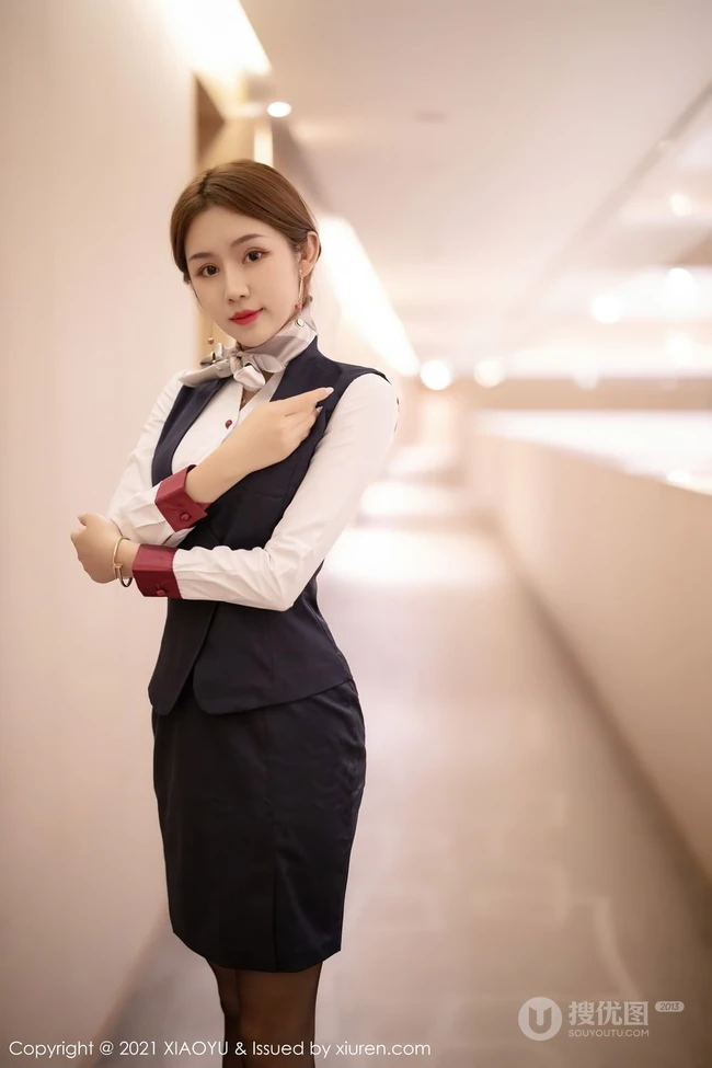 好美的空乘小姐姐，高颜值气质女生梦梵空姐制服装蕾袜装尽显婀娜身段写真图集