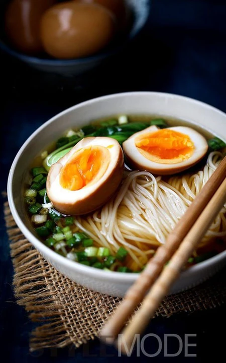 面，大碗面 面食 中华传统美食之面食唯美高清摄影图片