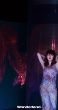 迪丽热巴新视线杂志写真大片，迷幻光影中魅力丛生