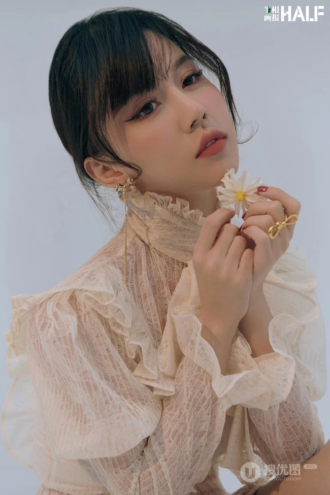 新加坡女生姐妹花组合BY2高清写真大片，可盐可甜，元气满满