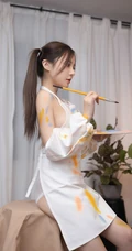 画画的少女 满是油墨的双马尾养眼美少女手机壁纸套图