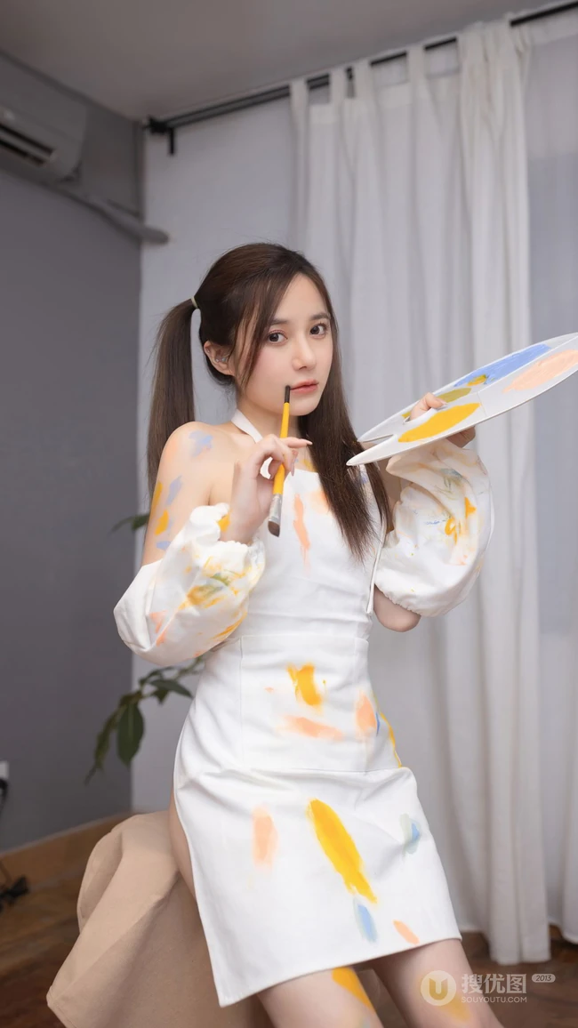 画画的少女 满是油墨的双马尾养眼美少女手机壁纸套图