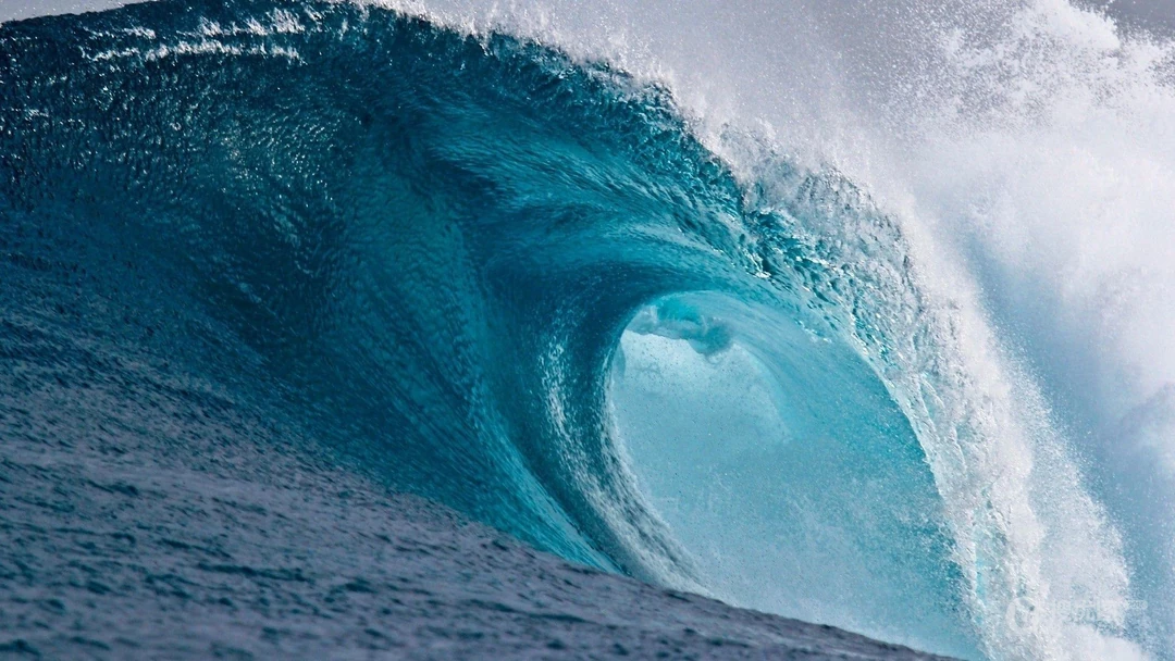海中翻滚的海浪，大浪，浪花 唯美高清大海浪涛景色壁纸图片