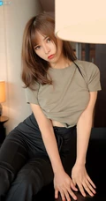 性感丰满身材美女奈沐子紧身衣高腰裤穿搭高清私房写真手机壁纸图片