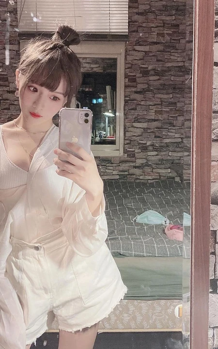 超正点匀称的天菜短发精选亚洲女生倩倩气质自拍，生活照杂图图集