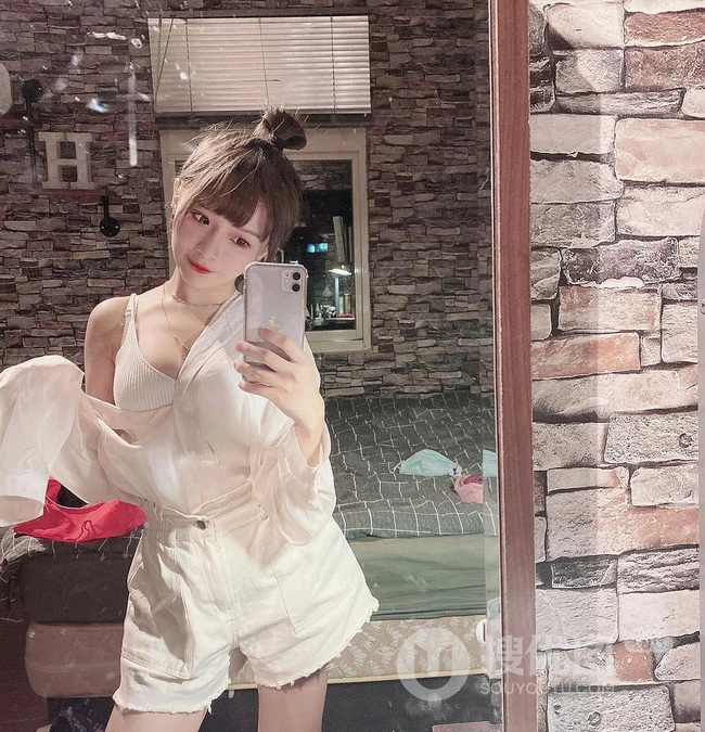 超正点匀称的天菜短发精选亚洲女生倩倩气质自拍，生活照杂图图集
