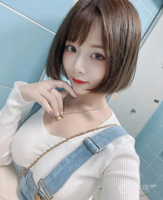 超正点匀称的天菜短发精选亚洲女生倩倩气质自拍，生活照杂图图集