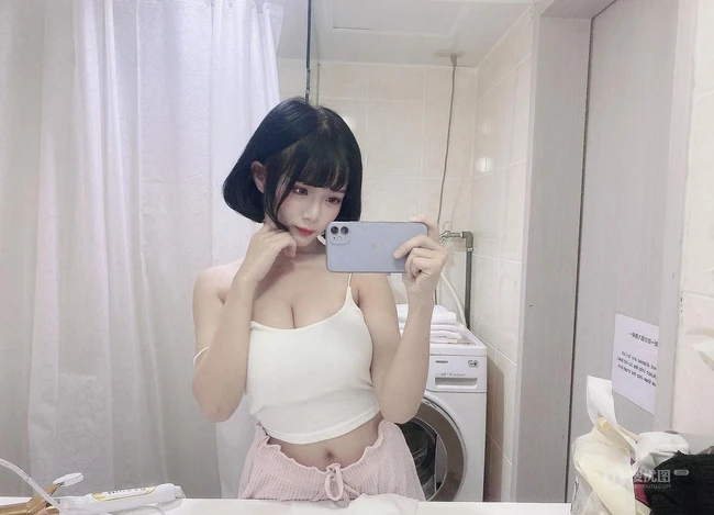 超正点匀称的天菜短发精选亚洲女生倩倩气质自拍，生活照杂图图集
