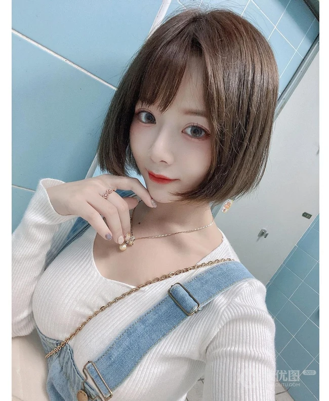 超正点匀称的天菜短发精选亚洲女生倩倩气质自拍，生活照杂图图集