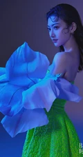 景甜宛若花神，沉醉在多姿多彩的梦幻繁花中超唯美写真杂志图片