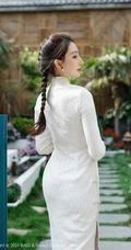 气质女生Lynn刘奕宁气质白裙，复古旗袍，亮眼红裙等裙装系列街拍图集
