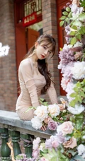 气质女生Lynn刘奕宁气质白裙，复古旗袍，亮眼红裙等裙装系列街拍图集